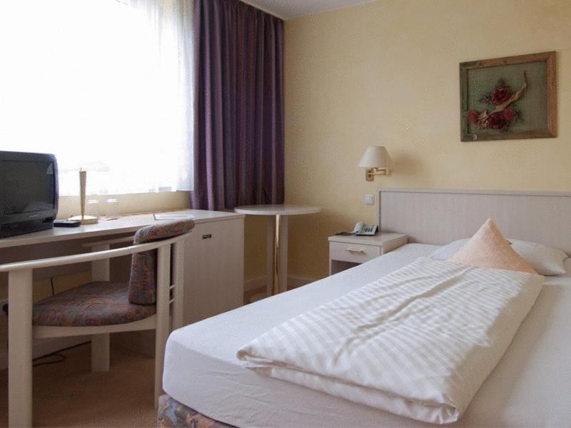 Berghotel Johanneshoehe Зиген Экстерьер фото